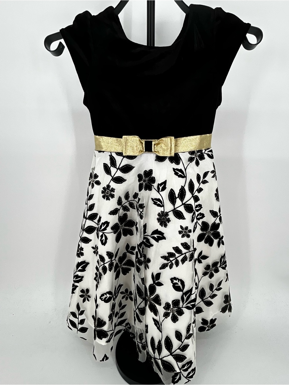 Jona Michelle Black, White & Gold Floral Party Dress Size 7